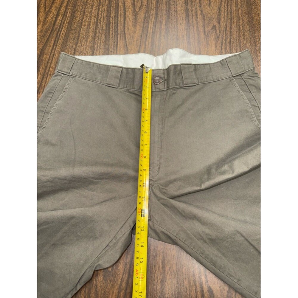 Dickies Olive Green Workwear Chino Shorts Size 36 - Picture 7 of 10